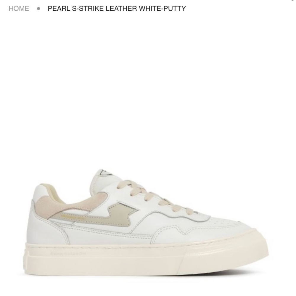NWT Unisex Leather Sneakers